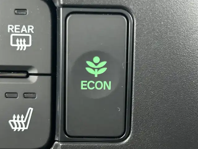 ホンダ Ｎ ＢＯＸ JOY 宮城県 2024(令6)年 0.7万km ベージュⅡ ホンダセンシング/・衝突軽減ブレーキ/・先行者発進お知らせ機能/・路外逸脱抑制機能/・標識認識機能/・渋滞追従機能付きアダプティブクルーズコントロール/・オートハイビーム/・誤発進抑制機能/・パーキングセンサーシステム/オートブレーキホールド/電子パーキング/プッシュスタート/シートヒーター（運転席/助手席）/LEDヘッドライト/オートライト