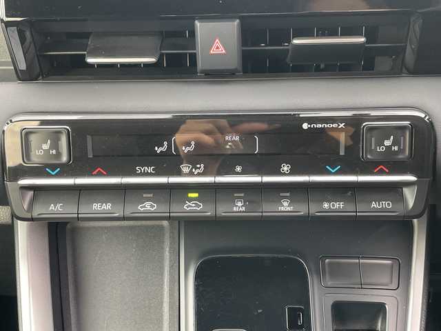 トヨタ ノア S－G 神奈川県 2022(令4)年 5万km ホワイトパールクリスタルシャイン ・トヨタセーフティセンス/・純正ディスプレイオーディオ/・電動パーキング（オートホールド）/・シートヒーター