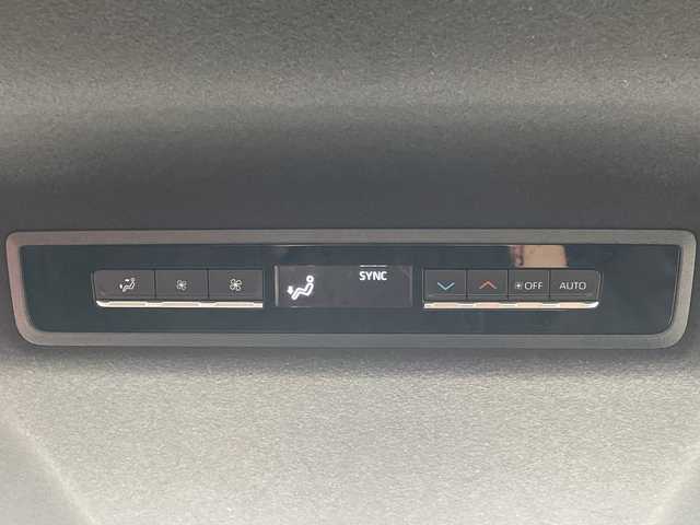 トヨタ ノア S－G 神奈川県 2022(令4)年 5万km ホワイトパールクリスタルシャイン ・トヨタセーフティセンス/・純正ディスプレイオーディオ/・電動パーキング（オートホールド）/・シートヒーター