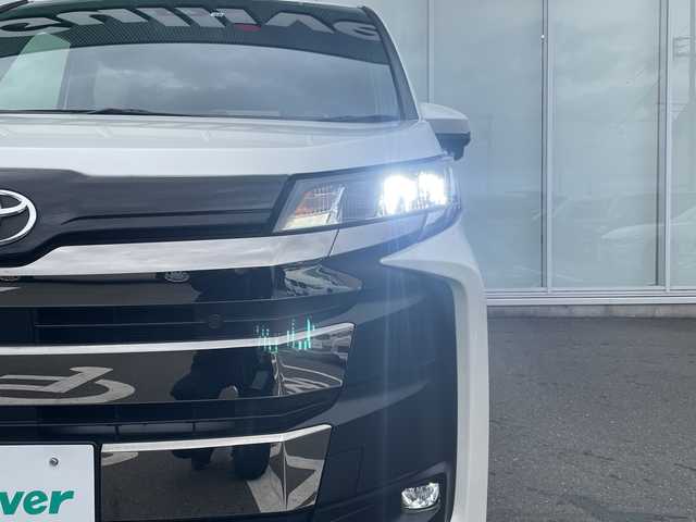 トヨタ ノア S－G 神奈川県 2022(令4)年 5万km ホワイトパールクリスタルシャイン ・トヨタセーフティセンス/・純正ディスプレイオーディオ/・電動パーキング（オートホールド）/・シートヒーター