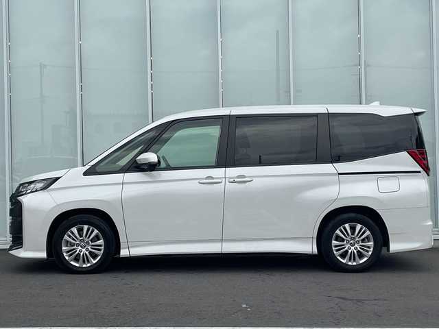 トヨタ ノア S－G 神奈川県 2022(令4)年 5万km ホワイトパールクリスタルシャイン ・トヨタセーフティセンス/・純正ディスプレイオーディオ/・電動パーキング（オートホールド）/・シートヒーター