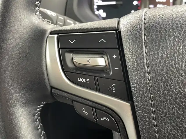 トヨタ ランドクルーザー プラド TX Lパッケージ マットブラED 福島県 2023(令5)年 2.1万km ブラック トヨタセーフティーセンス/・車線逸脱警報/・衝撃軽減ブレーキ/・先行車発車警報/・道路標識認識システム/・盗難防止装置/・レーダークルーズコントロール/・コーナーセンサー前後/純正9インチＳＤナビ　/・フルセグＴＶ/・バックカメラ/・Bluetooth接続/・CD/DVD/・AM、FM/・ビルトインETC2.0/・USB/・HDMI/・ステアリングスイッチ/４WD/ワンオーナー/サンルーフ/ルーフレール/デジタルインナーミラー /前席パワーシート/前席シートヒーター /前席エアシート  /レザーシート/レザーハンドル/LEDヘッドライト/フォグランプ/オートライト/オートマチックハイビーム/ウィンカーミラー/純正アルミホイール/純正フロアマット/プッシュスタート/スマートキー/スペアキー