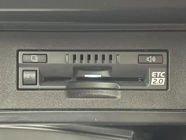 トヨタ ランドクルーザー プラド TX Lパッケージ マットブラED 福島県 2023(令5)年 2.1万km ブラック トヨタセーフティーセンス/・車線逸脱警報/・衝撃軽減ブレーキ/・先行車発車警報/・道路標識認識システム/・盗難防止装置/・レーダークルーズコントロール/・コーナーセンサー前後/純正9インチＳＤナビ　/・フルセグＴＶ/・バックカメラ/・Bluetooth接続/・CD/DVD/・AM、FM/・ビルトインETC2.0/・USB/・HDMI/・ステアリングスイッチ/４WD/ワンオーナー/サンルーフ/ルーフレール/デジタルインナーミラー /前席パワーシート/前席シートヒーター /前席エアシート  /レザーシート/レザーハンドル/LEDヘッドライト/フォグランプ/オートライト/オートマチックハイビーム/ウィンカーミラー/純正アルミホイール/純正フロアマット/プッシュスタート/スマートキー/スペアキー