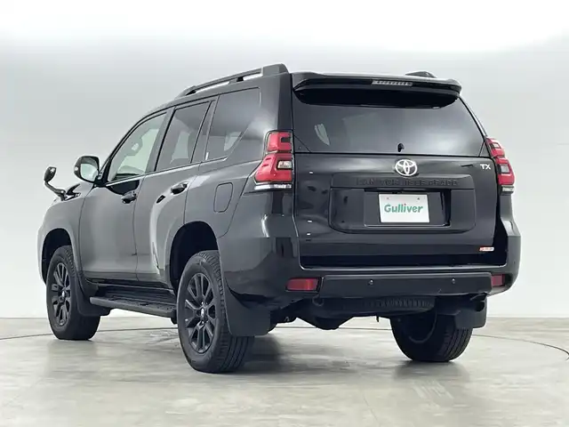 トヨタ ランドクルーザー プラド TX Lパッケージ マットブラED 福島県 2023(令5)年 2.1万km ブラック トヨタセーフティーセンス/・車線逸脱警報/・衝撃軽減ブレーキ/・先行車発車警報/・道路標識認識システム/・盗難防止装置/・レーダークルーズコントロール/・コーナーセンサー前後/純正9インチＳＤナビ　/・フルセグＴＶ/・バックカメラ/・Bluetooth接続/・CD/DVD/・AM、FM/・ビルトインETC2.0/・USB/・HDMI/・ステアリングスイッチ/４WD/ワンオーナー/サンルーフ/ルーフレール/デジタルインナーミラー /前席パワーシート/前席シートヒーター /前席エアシート  /レザーシート/レザーハンドル/LEDヘッドライト/フォグランプ/オートライト/オートマチックハイビーム/ウィンカーミラー/純正アルミホイール/純正フロアマット/プッシュスタート/スマートキー/スペアキー