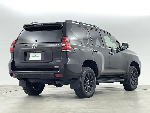 トヨタ ランドクルーザー プラド TX Lパッケージ マットブラED 福島県 2023(令5)年 2.1万km ブラック トヨタセーフティーセンス/・車線逸脱警報/・衝撃軽減ブレーキ/・先行車発車警報/・道路標識認識システム/・盗難防止装置/・レーダークルーズコントロール/・コーナーセンサー前後/純正9インチＳＤナビ　/・フルセグＴＶ/・バックカメラ/・Bluetooth接続/・CD/DVD/・AM、FM/・ビルトインETC2.0/・USB/・HDMI/・ステアリングスイッチ/４WD/ワンオーナー/サンルーフ/ルーフレール/デジタルインナーミラー /前席パワーシート/前席シートヒーター /前席エアシート  /レザーシート/レザーハンドル/LEDヘッドライト/フォグランプ/オートライト/オートマチックハイビーム/ウィンカーミラー/純正アルミホイール/純正フロアマット/プッシュスタート/スマートキー/スペアキー