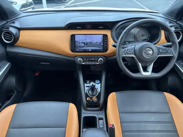 日産 キックス X ツートーンインテリアED 奈良県 2020(令2)年 3.1万km ブリリアントホワイトパール 純正９インチナビ　/フルセグテレビ　/ｂｌｕｅｔｏｏｔｈ　/アラウンドビューモニター　/インテリジェントミラー　/シート―ヒーター　/ステアリングヒーター　/プロパイロット　/革シート　/純正ホイール　/ＵＳＢポート