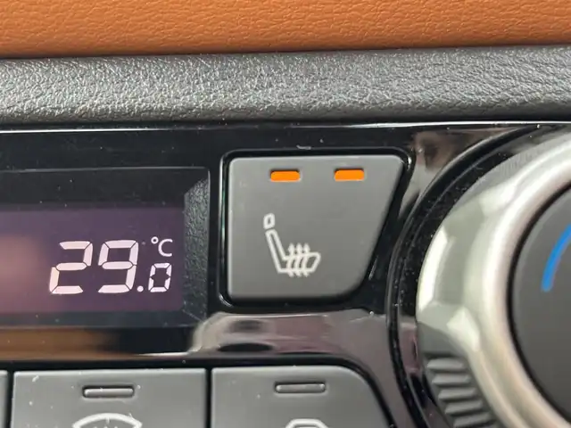 日産 キックス X ツートーンインテリアED 奈良県 2020(令2)年 3.1万km ブリリアントホワイトパール 純正９インチナビ　/フルセグテレビ　/ｂｌｕｅｔｏｏｔｈ　/アラウンドビューモニター　/インテリジェントミラー　/シート―ヒーター　/ステアリングヒーター　/プロパイロット　/革シート　/純正ホイール　/ＵＳＢポート