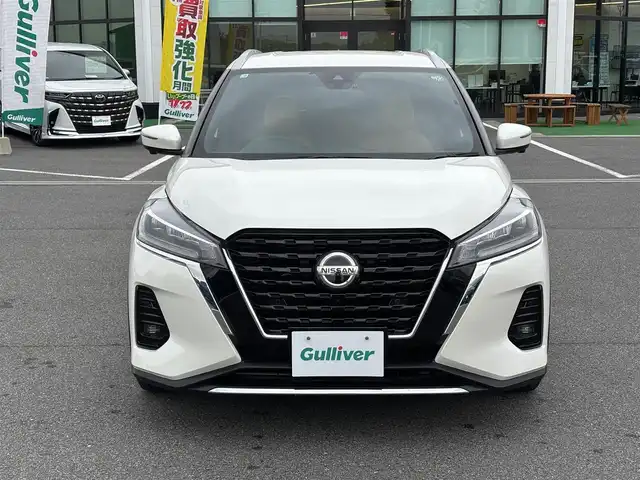日産 キックス X ツートーンインテリアED 奈良県 2020(令2)年 3.1万km ブリリアントホワイトパール 純正９インチナビ　/フルセグテレビ　/ｂｌｕｅｔｏｏｔｈ　/アラウンドビューモニター　/インテリジェントミラー　/シート―ヒーター　/ステアリングヒーター　/プロパイロット　/革シート　/純正ホイール　/ＵＳＢポート