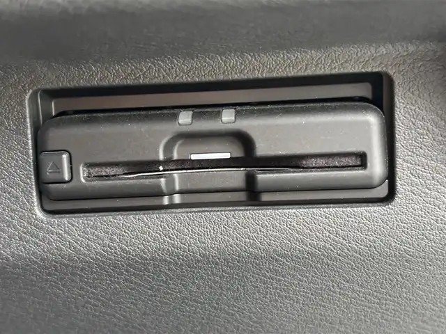 日産 キックス X ツートーンインテリアED 奈良県 2020(令2)年 3.1万km ブリリアントホワイトパール 純正９インチナビ　/フルセグテレビ　/ｂｌｕｅｔｏｏｔｈ　/アラウンドビューモニター　/インテリジェントミラー　/シート―ヒーター　/ステアリングヒーター　/プロパイロット　/革シート　/純正ホイール　/ＵＳＢポート