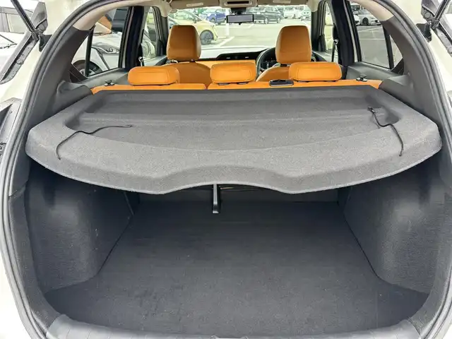 日産 キックス X ツートーンインテリアED 奈良県 2020(令2)年 3.1万km ブリリアントホワイトパール 純正９インチナビ　/フルセグテレビ　/ｂｌｕｅｔｏｏｔｈ　/アラウンドビューモニター　/インテリジェントミラー　/シート―ヒーター　/ステアリングヒーター　/プロパイロット　/革シート　/純正ホイール　/ＵＳＢポート