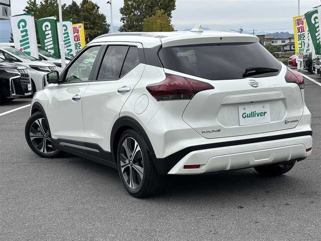 日産 キックス X ツートーンインテリアED 奈良県 2020(令2)年 3.1万km ブリリアントホワイトパール 純正９インチナビ　/フルセグテレビ　/ｂｌｕｅｔｏｏｔｈ　/アラウンドビューモニター　/インテリジェントミラー　/シート―ヒーター　/ステアリングヒーター　/プロパイロット　/革シート　/純正ホイール　/ＵＳＢポート