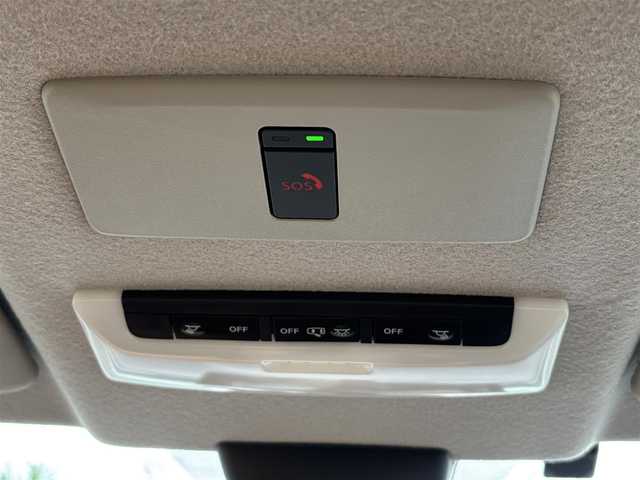 日産 キックス X ツートーンインテリアED 奈良県 2020(令2)年 3.1万km ブリリアントホワイトパール 純正９インチナビ　/フルセグテレビ　/ｂｌｕｅｔｏｏｔｈ　/アラウンドビューモニター　/インテリジェントミラー　/シート―ヒーター　/ステアリングヒーター　/プロパイロット　/革シート　/純正ホイール　/ＵＳＢポート