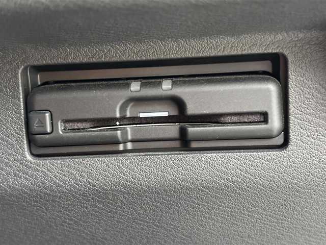 日産 キックス X ツートーンインテリアED 奈良県 2020(令2)年 3.1万km ブリリアントホワイトパール 純正９インチナビ　/フルセグテレビ　/ｂｌｕｅｔｏｏｔｈ　/アラウンドビューモニター　/インテリジェントミラー　/シート―ヒーター　/ステアリングヒーター　/プロパイロット　/革シート　/純正ホイール　/ＵＳＢポート