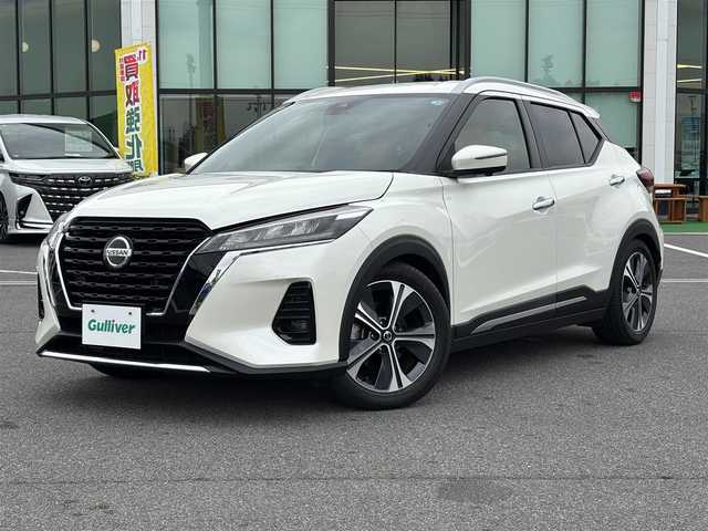 日産 キックス X ツートーンインテリアED 奈良県 2020(令2)年 3.1万km ブリリアントホワイトパール 純正９インチナビ　/フルセグテレビ　/ｂｌｕｅｔｏｏｔｈ　/アラウンドビューモニター　/インテリジェントミラー　/シート―ヒーター　/ステアリングヒーター　/プロパイロット　/革シート　/純正ホイール　/ＵＳＢポート