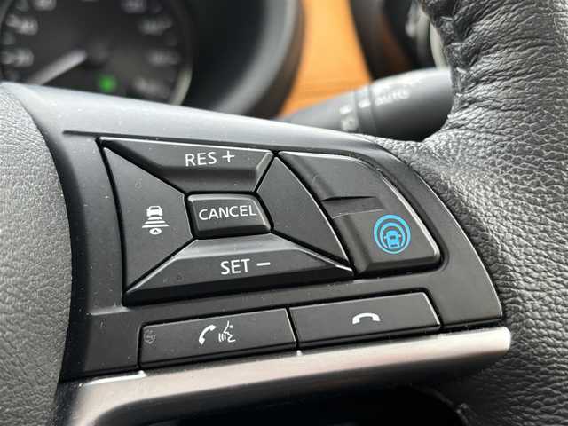 日産 キックス X ツートーンインテリアED 奈良県 2020(令2)年 3.1万km ブリリアントホワイトパール 純正９インチナビ　/フルセグテレビ　/ｂｌｕｅｔｏｏｔｈ　/アラウンドビューモニター　/インテリジェントミラー　/シート―ヒーター　/ステアリングヒーター　/プロパイロット　/革シート　/純正ホイール　/ＵＳＢポート