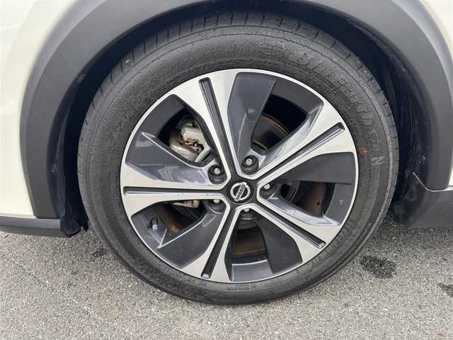 日産 キックス X ツートーンインテリアED 奈良県 2020(令2)年 3.1万km ブリリアントホワイトパール 純正９インチナビ　/フルセグテレビ　/ｂｌｕｅｔｏｏｔｈ　/アラウンドビューモニター　/インテリジェントミラー　/シート―ヒーター　/ステアリングヒーター　/プロパイロット　/革シート　/純正ホイール　/ＵＳＢポート