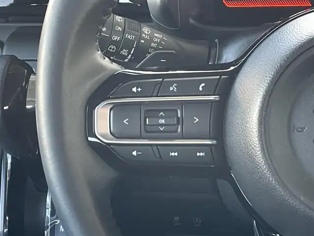 スズキ スペーシア ギア HYBRID XZターボ 東京都 2024(令6)年 1万km ベージュⅡ ワンオーナー　/純正９型メモリナビ＆フルセグ /・BluetoothAudio/・AppleCarPlay＆AndroidAuto/ヘッドアップディスプレィ /アラウンドビューモニター /両側パワースライドドア　/前席シートヒーター /ステアリングヒーター /セーフティサポート /（予防安全技術）/・デュアルカメラブレーキサポート２/・誤発進抑制機能/・低速時ブレーキホールド/・車線逸脱警報機能/・アダプティブクルーズコントロール/・標識認識機能/・発進お知らせ機能/LEDヘッドライト /Wエアバック＆ABS/保証書＆取説