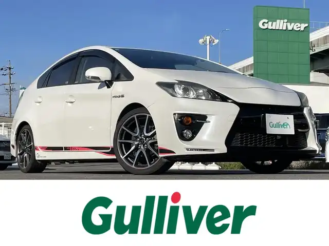 トヨタ プリウス S ツーリングセレ G’s 愛知県 2014(平26)年 13.1万km ホワイトパールクリスタルシャイン Ｇｚ/純正ＳＤナビ/Ｆ・Ｂカメラ　/ＤＴＶ　/ＢＴ　/ＣＤ／ＤＶＤ　/純正Ｆドラレコ　/Ｇｚ専用フロアマット・シート・外装ステッカー　/プッシュスタート　/ＥＴＣ　/Ｇｚ純正１８インチＡＷ