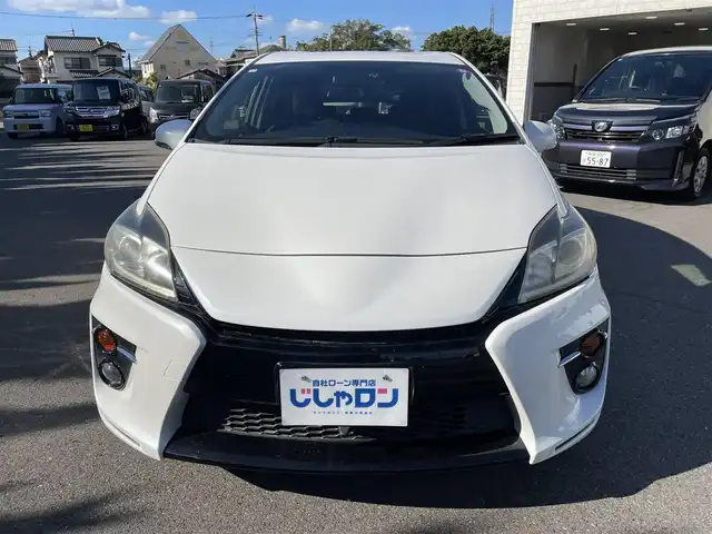 トヨタ プリウス S ツーリングセレ G’s 和歌山県 2014(平26)年 13.1万km ホワイトパールクリスタルシャイン (株)IDOMが運営する【じしゃロン和歌山店】の自社ローン対象車両になります。こちらは現金ご利用時の価格です。/自社ローンご希望の方は別途その旨お申付け下さい。/純正ＳＤナビ/Ｆ・Ｂカメラ　/ＤＴＶ　/ＢＴ　/ＣＤ／ＤＶＤ　/純正Ｆドラレコ　/Ｇｚ専用フロアマット・シート/プッシュスタート　/ＥＴＣ　/Ｇｚ純正１８インチＡＷ
