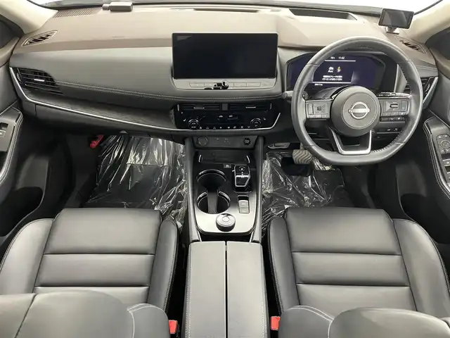 日産 エクストレイル G e－4ORCE 埼玉県 2023(令5)年 3万km ブリリアントホワイトパール 純正１２．３型ナビ　全方位　温シート　ＨＵＤ　ＢＳＭ　ＥＴＣ　ドライブレコーダー　ＬＥＤ　フルセグ　プロパイロット　液晶ミラー　パワーバックドア　パワーシート　ダウンヒルアシスト　置くだけ充電