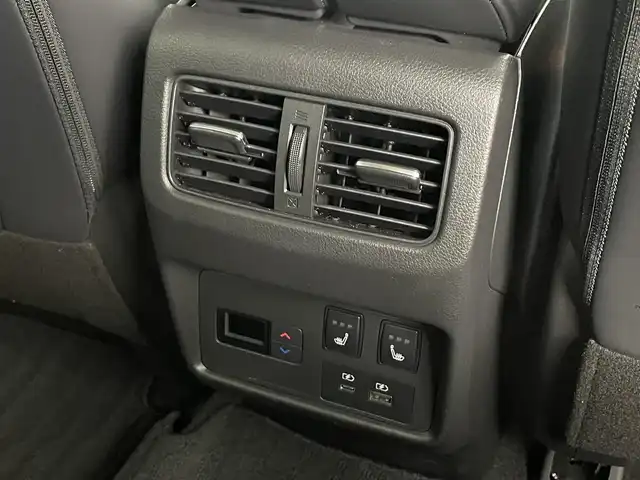 日産 エクストレイル G e－4ORCE 埼玉県 2023(令5)年 3万km ブリリアントホワイトパール 純正１２．３型ナビ　全方位　温シート　ＨＵＤ　ＢＳＭ　ＥＴＣ　ドライブレコーダー　ＬＥＤ　フルセグ　プロパイロット　液晶ミラー　パワーバックドア　パワーシート　ダウンヒルアシスト　置くだけ充電