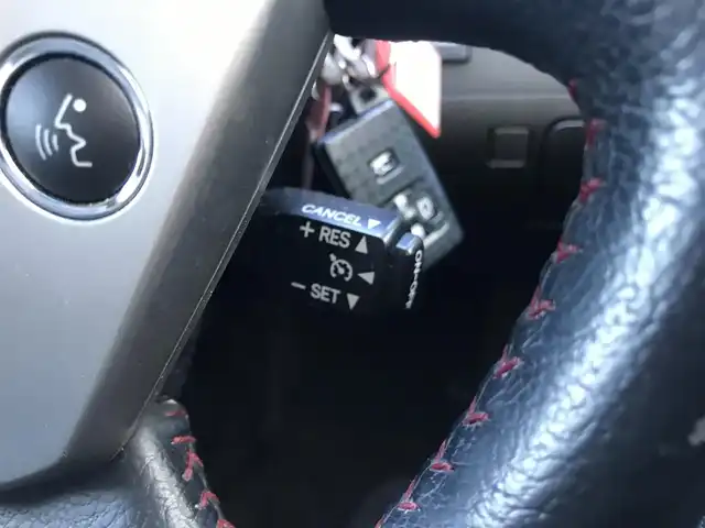 トヨタ クラウン アスリート プレミアムエディション 栃木県 2012(平24)年 9.4万km ホワイトパールクリスタルシャイン (株)IDOMが運営する【じしゃロン小山店】の自社ローン対象車両になります。こちらは現金ご利用時の価格です。/自社ローンご希望の方は別途その旨お申付け下さい。//禁煙車/純正フルセグナビ/（CD/DVD/AM/FMラジオ）/(Bluetooth)/スマートキー/プッシュスタート/バックカメラ/ＥＴＣ/クルーズコントロール/ドライブレコーダー/パワーシート/シートメモリー/シートヒーター/エアシート/後部座席サンシェード/ステアリングリモコン/電動格納ドアミラー/パワーウインドウ/オートライト/自動防眩ミラー