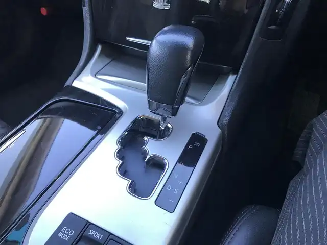 トヨタ クラウン アスリート プレミアムエディション 栃木県 2012(平24)年 9.4万km ホワイトパールクリスタルシャイン (株)IDOMが運営する【じしゃロン小山店】の自社ローン対象車両になります。こちらは現金ご利用時の価格です。/自社ローンご希望の方は別途その旨お申付け下さい。//禁煙車/純正フルセグナビ/（CD/DVD/AM/FMラジオ）/(Bluetooth)/スマートキー/プッシュスタート/バックカメラ/ＥＴＣ/クルーズコントロール/ドライブレコーダー/パワーシート/シートメモリー/シートヒーター/エアシート/後部座席サンシェード/ステアリングリモコン/電動格納ドアミラー/パワーウインドウ/オートライト/自動防眩ミラー