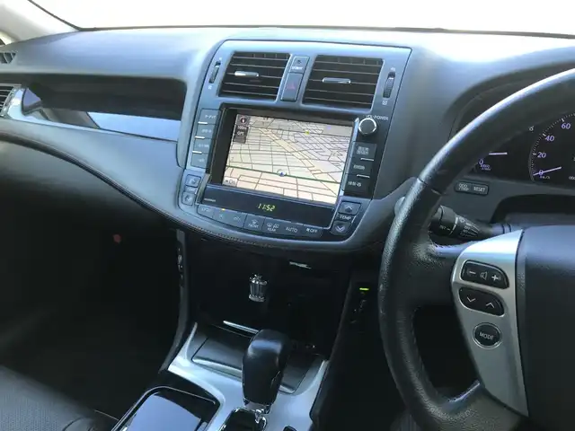 トヨタ クラウン アスリート プレミアムエディション 栃木県 2012(平24)年 9.4万km ホワイトパールクリスタルシャイン (株)IDOMが運営する【じしゃロン小山店】の自社ローン対象車両になります。こちらは現金ご利用時の価格です。/自社ローンご希望の方は別途その旨お申付け下さい。//禁煙車/純正フルセグナビ/（CD/DVD/AM/FMラジオ）/(Bluetooth)/スマートキー/プッシュスタート/バックカメラ/ＥＴＣ/クルーズコントロール/ドライブレコーダー/パワーシート/シートメモリー/シートヒーター/エアシート/後部座席サンシェード/ステアリングリモコン/電動格納ドアミラー/パワーウインドウ/オートライト/自動防眩ミラー