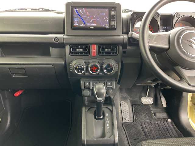 スズキ ジムニー XL 道央・札幌 2019(令1)年 4.6万km シフォンアイボリーM ・ワンオーナー/・4WD/・寒冷地仕様/・社外ナビ&TV&CD&DVD&BT/・バックカメラ/・衝突軽減ブレーキ/・レーンキープアシスト/・前席シートヒーター/・ドアミラーヒーター/・ビルトインETC/・社外前後ドライブレコーダー/・スマートキー/・スペアキー