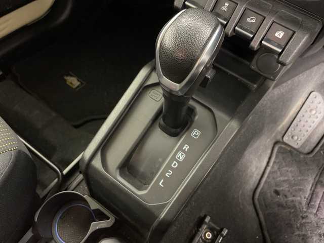 スズキ ジムニー XL 道央・札幌 2019(令1)年 4.6万km シフォンアイボリーM ・ワンオーナー/・4WD/・寒冷地仕様/・社外ナビ&TV&CD&DVD&BT/・バックカメラ/・衝突軽減ブレーキ/・レーンキープアシスト/・前席シートヒーター/・ドアミラーヒーター/・ビルトインETC/・社外前後ドライブレコーダー/・スマートキー/・スペアキー