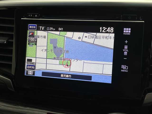 ホンダ オデッセイ ハイブリッド アブソルートセンシングEXパック 鹿児島県 2017(平29)年 3.7万km ホワイトオーキッドパール Honda SENSING/●衝突軽減ブレーキ 〈CMBS〉/●歩行者事故低減ステアリング/●ACC 〈アダプティブ・クルーズ・コントロール〉/●LKAS 〈車線維持支援システム〉/●路外逸脱抑制機能/●誤発進抑制機能/●先行車発進お知らせ機能/●標識認識機能/HondaインターナETC車載器（ナビ連動）/マルチビューカメラシステム/スマートパーキングアシストシステム/手動開閉リアエンターテインメントシステム/両側パワースライドドア/LEDルームランプ/LEDヘッドライト/コンフォートビューパッケージ/サイドエアバッグ＋サイドカーテンエアバッグ/純正17インチアルミホイール/ブラインドスポットインフォメーション/アクティブコーナリングライト/センターコンソールボックス/大型アームレスト/AC電源1500W/2列目大型ロールサンシェード/オートパワーウィンドウ/本革巻きステアリングホイール/運転席8ウェイパワーシート/LEDアウターウエルカムライト