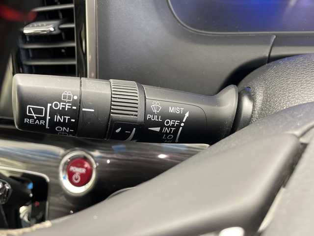 ホンダ オデッセイ ハイブリッド アブソルートセンシングEXパック 鹿児島県 2017(平29)年 3.7万km ホワイトオーキッドパール Honda SENSING/●衝突軽減ブレーキ 〈CMBS〉/●歩行者事故低減ステアリング/●ACC 〈アダプティブ・クルーズ・コントロール〉/●LKAS 〈車線維持支援システム〉/●路外逸脱抑制機能/●誤発進抑制機能/●先行車発進お知らせ機能/●標識認識機能/HondaインターナETC車載器（ナビ連動）/マルチビューカメラシステム/スマートパーキングアシストシステム/手動開閉リアエンターテインメントシステム/両側パワースライドドア/LEDルームランプ/LEDヘッドライト/コンフォートビューパッケージ/サイドエアバッグ＋サイドカーテンエアバッグ/純正17インチアルミホイール/ブラインドスポットインフォメーション/アクティブコーナリングライト/センターコンソールボックス/大型アームレスト/AC電源1500W/2列目大型ロールサンシェード/オートパワーウィンドウ/本革巻きステアリングホイール/運転席8ウェイパワーシート/LEDアウターウエルカムライト