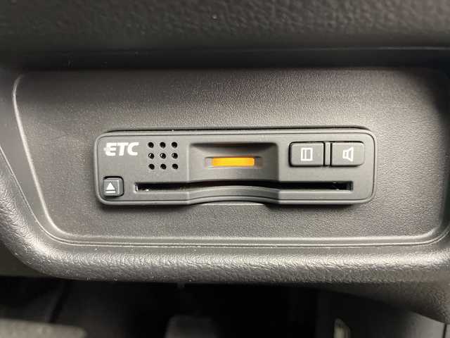 ホンダ オデッセイ ハイブリッド アブソルートセンシングEXパック 鹿児島県 2017(平29)年 3.7万km ホワイトオーキッドパール Honda SENSING/●衝突軽減ブレーキ 〈CMBS〉/●歩行者事故低減ステアリング/●ACC 〈アダプティブ・クルーズ・コントロール〉/●LKAS 〈車線維持支援システム〉/●路外逸脱抑制機能/●誤発進抑制機能/●先行車発進お知らせ機能/●標識認識機能/HondaインターナETC車載器（ナビ連動）/マルチビューカメラシステム/スマートパーキングアシストシステム/手動開閉リアエンターテインメントシステム/両側パワースライドドア/LEDルームランプ/LEDヘッドライト/コンフォートビューパッケージ/サイドエアバッグ＋サイドカーテンエアバッグ/純正17インチアルミホイール/ブラインドスポットインフォメーション/アクティブコーナリングライト/センターコンソールボックス/大型アームレスト/AC電源1500W/2列目大型ロールサンシェード/オートパワーウィンドウ/本革巻きステアリングホイール/運転席8ウェイパワーシート/LEDアウターウエルカムライト