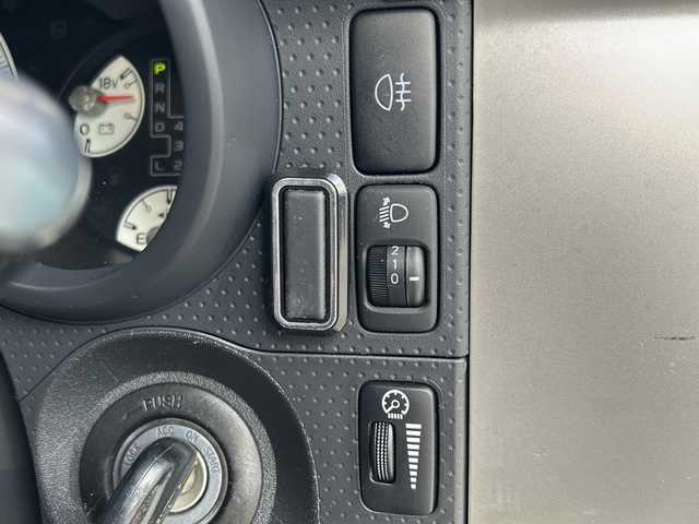 トヨタ ＦＪクルーザー 鳥取県 2012(平24)年 6.3万km ブラック/ホワイト VSC&TRC/（Vehicle Stability Control & Traction Control）/SRSサイド＆カーテンエアバッグ/前後席3点式シートベルト/マニュアルエアコン/ワイヤレスドアロックリモートコントロール/バックソナー/1GR-FE型 4.0L V6エンジン/本格的な4WDシステム（パートタイム4WD）/ビルシュタイン製モノチューブダンパー（X-REAS装着車）/社外ナビ/AM/FM、CD/DVD/フルセグTV、Bluetooth、/ドアバイザー/ETC/iPod