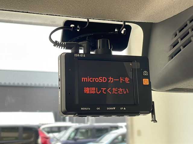 スズキ クロスビー HYBRID MZ 沖縄県 2020(令2)年 6.6万km キャラバンアイボリーパールメタリック/ブラック 2トーンルーフ １０インチナビ(CN-F1X10D)/(フルセグＴＶ　ＤＶＤ再生　ＢＴ接続)/バックカメラ　/前後ドライブレコーダー　/ＥＴＣ　/デュアルセンサーブレーキ　/コーナーセンサー　/クルーズコントロール　/ステアリングスイッチ　/ドアバイザー