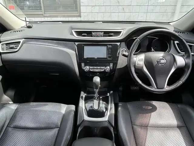 日産 エクストレイル 20X エマージェンシーブレーキ 福岡県 2015(平27)年 7.4万km ダイヤモンドブラック 純正メモリーナビ【AVN-SZ04iW】/ (AM/FM/Bluetooth/DVD/CD/DS/フルセグTV)/バックカメラ/カプロンシート/走行支援/安全装備/・車線逸脱警報/・エマージェンシーブレーキ/・コーナーセンサー/・横滑り防止/シートヒーター/プッシュスタート/オートライト/電格ミラー/ドアミラーヒーター/KENWOODドライブレコーダー【KNA-DR350】/ビルトインETC/盗難防止装置/ISOFIX/スペアキー×1/エンジンスターター/（積載）純正17インチアルミホイール×4/保証書/取扱説明書/ナビ取扱説明書
