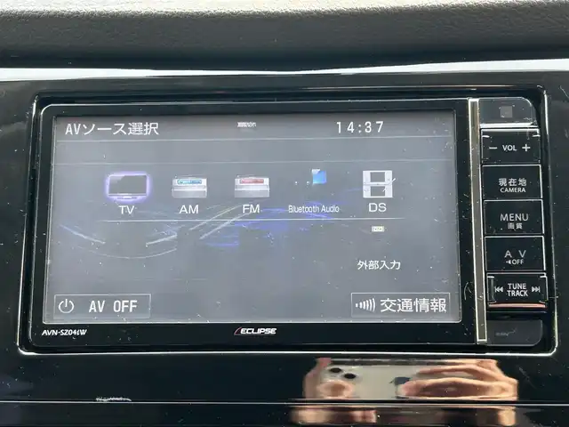 日産 エクストレイル 20X エマージェンシーブレーキ 福岡県 2015(平27)年 7.4万km ダイヤモンドブラック 純正メモリーナビ【AVN-SZ04iW】/ (AM/FM/Bluetooth/DVD/CD/DS/フルセグTV)/バックカメラ/カプロンシート/走行支援/安全装備/・車線逸脱警報/・エマージェンシーブレーキ/・コーナーセンサー/・横滑り防止/シートヒーター/プッシュスタート/オートライト/電格ミラー/ドアミラーヒーター/KENWOODドライブレコーダー【KNA-DR350】/ビルトインETC/盗難防止装置/ISOFIX/スペアキー×1/エンジンスターター/（積載）純正17インチアルミホイール×4/保証書/取扱説明書/ナビ取扱説明書