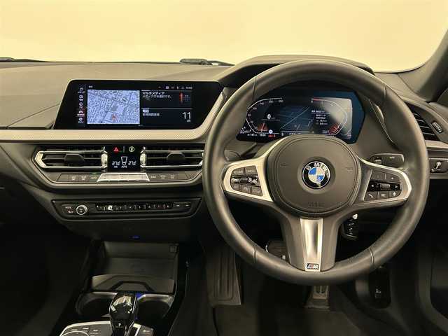 ＢＭＷ ＢＭＷ ２１８ｄ グランクーペ Mスポーツ EDジョイ+ 岡山県 2020(令2)年 4万km アルピンホワイトⅢ BMW純正iDrive7/BMWライブコックピット/BMWインテリジェントパーソナルアシスタント/アップルカープレイ・プレパレーション/リアカメラ/社外フルセグTV/AM/FM/BT/ACP/インテリジェントセーフティー/正面衝突警告　/車線逸脱警告/ステアリングサポート/車線変更警告/アクティブPDC緊急ブレーキ/PWシート（D）/Mエアロダイナミクスパッケージ/Mスポーツサスペンション/Mスポーツ専用シート（運転席パワ）/Mスポーツ専用ドアシルプレート/インテリジェントセーフティー/・正面衝突警告/・ステアリングサポート/・車線変更警告/・アクティブPDC緊急ブレーキ/ドラレコ（F）/オートライト/オートワイパー/アンビエントライト/コンフォートアクセス/パーキングアシスト/ブレーキオートホールド/ミラー一体型ETC（DSRC）/リアフィルム/ワイヤレス充電トレイ/LEDヘッドライト/18インチアロイホイール