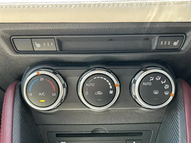 マツダ ＣＸ－３ XD ツーリング Lパッケージ 福岡県 2015(平27)年 10.6万km セラミックM ・純正ナビ（フルセグ・Bluetooth・DVD）/・バックカメラ/・ETC/・クルーズコントロール/・横滑り防止装置/・盗難防止装置/・HUD/・BMS/・D/N席シートヒーター/・ハーフレザーシート/・LEDヘッドライト/・オートライト/・ステアリングスイッチ/・パドルシフト/・電格ミラー