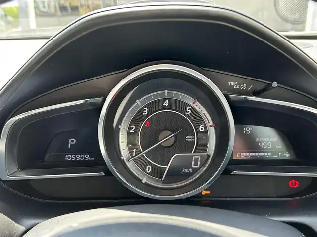 マツダ ＣＸ－３ XD ツーリング Lパッケージ 福岡県 2015(平27)年 10.6万km セラミックM ・純正ナビ（フルセグ・Bluetooth・DVD）/・バックカメラ/・ETC/・クルーズコントロール/・横滑り防止装置/・盗難防止装置/・HUD/・BMS/・D/N席シートヒーター/・ハーフレザーシート/・LEDヘッドライト/・オートライト/・ステアリングスイッチ/・パドルシフト/・電格ミラー