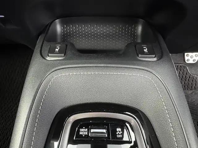 トヨタ ＧＲカローラ RZ 愛知県 2024(令6)年 0.6万km プレシャスブラックパール 純正10.5インチディスプレイオーディオ　/（フルセグ/Bluetooth） /JBLプレミアムサウンドシステム /レーダークルーズコントロール　/バックモニター　/衝突軽減システム　/コーナーセンサー　/ブラインドスポットモニター/レーンキープアシスト/ヘッドアップディスプレイ　/ハーフレザーシート　/前席シートヒーター/ハンドルヒーター/ETC2.0/ドライブレコーダー/純正AW