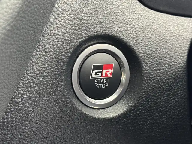 トヨタ ＧＲカローラ RZ 愛知県 2024(令6)年 0.6万km プレシャスブラックパール 純正10.5インチディスプレイオーディオ　/（フルセグ/Bluetooth） /JBLプレミアムサウンドシステム /レーダークルーズコントロール　/バックモニター　/衝突軽減システム　/コーナーセンサー　/ブラインドスポットモニター/レーンキープアシスト/ヘッドアップディスプレイ　/ハーフレザーシート　/前席シートヒーター/ハンドルヒーター/ETC2.0/ドライブレコーダー/純正AW