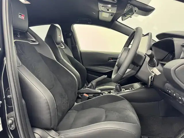 トヨタ ＧＲカローラ RZ 愛知県 2024(令6)年 0.6万km プレシャスブラックパール 純正10.5インチディスプレイオーディオ　/（フルセグ/Bluetooth） /JBLプレミアムサウンドシステム /レーダークルーズコントロール　/バックモニター　/衝突軽減システム　/コーナーセンサー　/ブラインドスポットモニター/レーンキープアシスト/ヘッドアップディスプレイ　/ハーフレザーシート　/前席シートヒーター/ハンドルヒーター/ETC2.0/ドライブレコーダー/純正AW