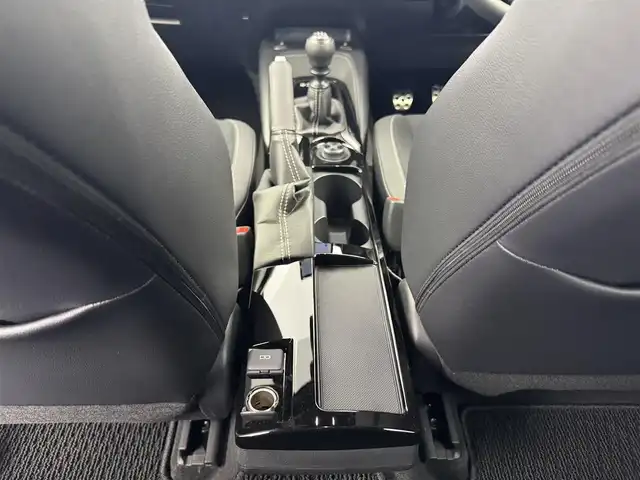 トヨタ ＧＲカローラ RZ 愛知県 2024(令6)年 0.6万km プレシャスブラックパール 純正10.5インチディスプレイオーディオ　/（フルセグ/Bluetooth） /JBLプレミアムサウンドシステム /レーダークルーズコントロール　/バックモニター　/衝突軽減システム　/コーナーセンサー　/ブラインドスポットモニター/レーンキープアシスト/ヘッドアップディスプレイ　/ハーフレザーシート　/前席シートヒーター/ハンドルヒーター/ETC2.0/ドライブレコーダー/純正AW