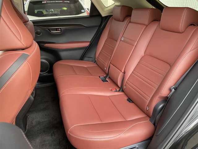 レクサス ＮＸ 200t Iパッケージ 和歌山県 2016(平28)年 1.8万km グラファイトブラックガラスフレーク 純正ナビ（AM/FM/CD/DVD/SD/VTR/AUX/Bluetooth/ワンセグ・フルセグTV）/サンルーフ/レザーシート/シートメモリー/シートヒーター/D/Nパワーシート/ハンドルヒーター/パドルシフト/前後ドラレコ/クルーズコントロール/オートライト/プッシュスタート/ETC/純正マット