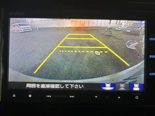 ホンダ フィット ハイブリット Lパッケージ 愛知県 2014(平26)年 17.5万km プレミアムホワイトパール 純正SDナビ(FM/AM/CD/DVD/BT/HDMI/フルセグ)/シティブレーキアクティブシステム/車両挙動安定化制御システム/ヒルスタートアシスト機能/エマージェンシーストップシグナル/バックカメラ/ドライブレコーダー/ハーフレザーシート/HIDヘッドライト/電動格納ミラー/純正フロアマット/アイドリングストップ/ETC/ドアバイザー/プッシュスタート/スマートキー・スペアキー１本/ステアリングリモコン/ABS/取扱説明書・保証書