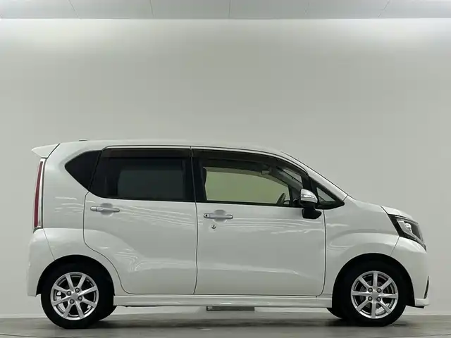 ダイハツ ムーヴ カスタム X SAⅡ 埼玉県 2016(平28)年 9.3万km ホワイトパールマイカ 純正ナビ　ＮＭＺＫ－Ｗ６７Ｄ　フルセグ　ＢＴ　ＵＳＢ　バックカメラ　プッシュスタート　純正ドアバイザー　純正フロアマット　純正１４インチＡＷ　オートライト　電動格納ミラー　ＥＴＣ　スマートキー