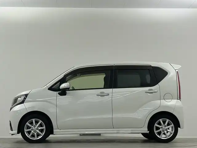 ダイハツ ムーヴ カスタム X SAⅡ 埼玉県 2016(平28)年 9.3万km ホワイトパールマイカ 純正ナビ　ＮＭＺＫ－Ｗ６７Ｄ　フルセグ　ＢＴ　ＵＳＢ　バックカメラ　プッシュスタート　純正ドアバイザー　純正フロアマット　純正１４インチＡＷ　オートライト　電動格納ミラー　ＥＴＣ　スマートキー