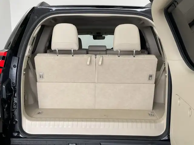 トヨタ ランドクルーザー プラド TX Lパッケージ 埼玉県 2023(令5)年 2.3万km 黒 ４ＷＤ　アルパイン９インチナビ　モデリスタエアロ　サンルーフ　フルセグＴＶ　ビルトインＥＴＣ　ベンチレーション　シートヒーター　　パワーシート　バックカメラ　　ベージュレザーシート　レーダークルーズ