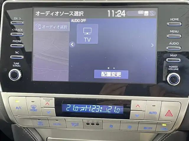 トヨタ ランドクルーザー プラド TX Lパッケージ マットブラED 千葉県 2022(令4)年 2万km ホワイトパールクリスタルシャイン 4WD/サンルーフ/トヨタセーフティセンス/・プリクラッシュセーフティ/・レーンディパーチャーアラート/・ブラインドスポットモニター/・ロードサインアシスト/・オートハイビーム/純正9インチメーカーオプションナビ/フルセグ BT USB フルセグ/アラウンドビューモニター/アダプティブクルーズコントロール/LEDオートライト/レザーシート/前席パワーシート/前席シートエアコン/純正18インチアルミホイール/デジタルインナーミラー/ルーフレール/センターデフロック/革巻きステアリング/スマートキー/プッシュスタート/ビルトインETC2.0